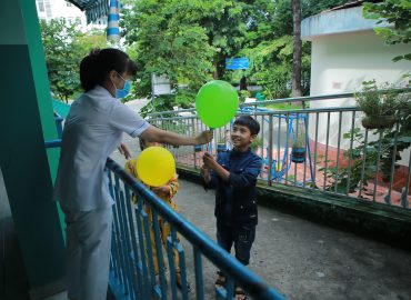 Mang Trung thu đến với các em nhỏ tại Bệnh viện Phạm Ngọc Thạch
