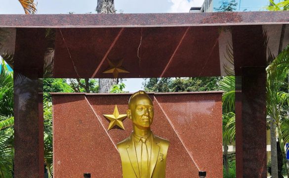 Tiểu sử Bác sĩ Phạm Ngọc Thạch